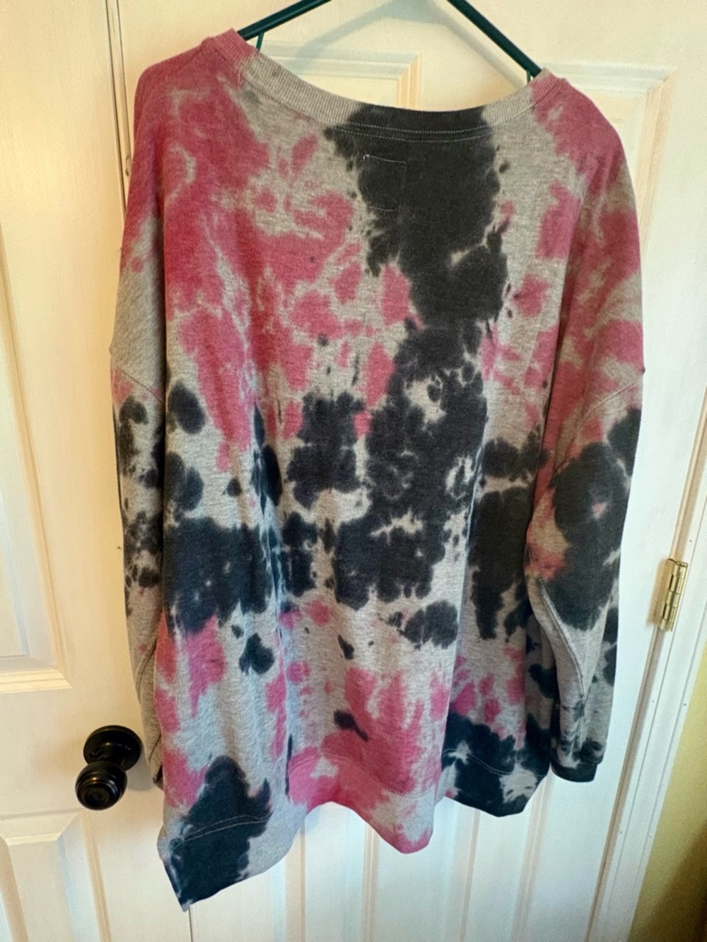Women's Pink & Black Tie-Dye Pullover Sweatshirt
